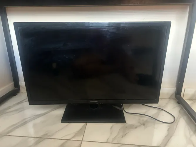 Vende se Tv Panasonic de 32 polegadas (LCD)