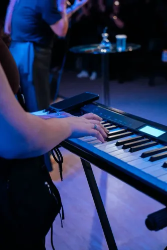 Teclado - Roland Go: Piano