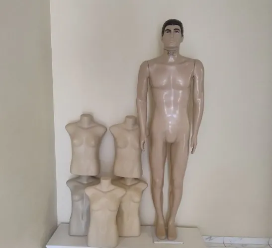 Vende se manequins