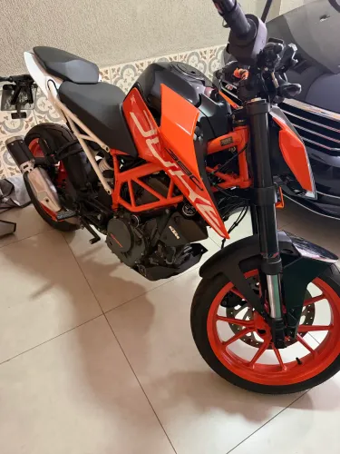 Ktm duke 390