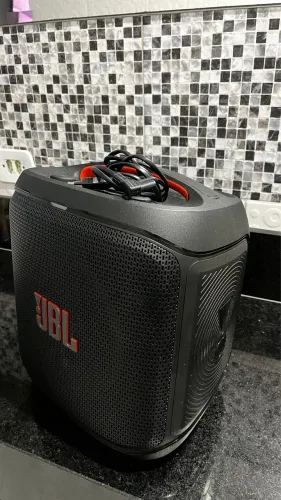 Caixa de som JBL PartyBox Encore Essential 2 Potência de 100W