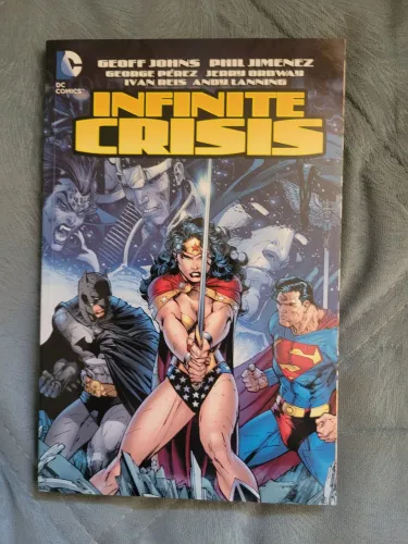 HQ Crise Infinita - Geoff Johns & Ivan Reis - DC Comics (Importada)