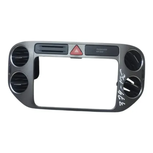 Moldura multimídia difusor de ar Tiguan 2.0 2011