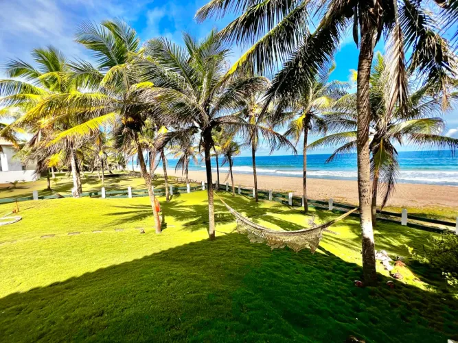 Casa de frente para o mar Condomínio Interlagos Bahia