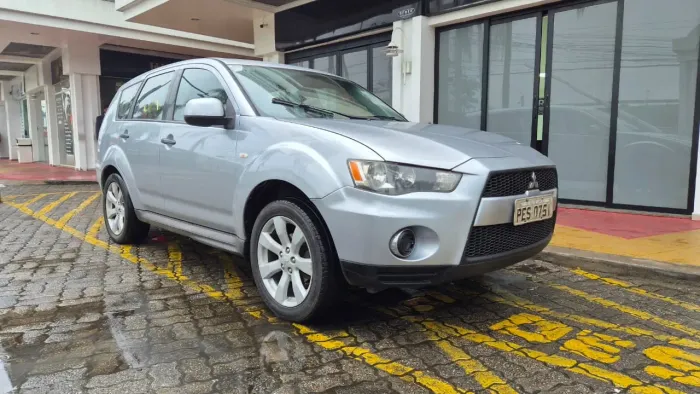 Mitsubishi Outlander 2.4 16V 170cv Aut. 2011