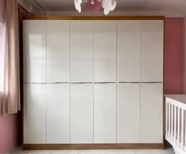 Guarda-roupa Casal com Espelho dentro 3 Gavetas 6 Portas Kappesber