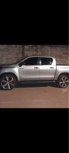 Vendo rodas universal 6 furos para caminhonete aro 22 