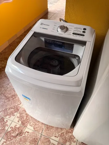 Máquina de Lavar Electrolux 14KG - NOVA