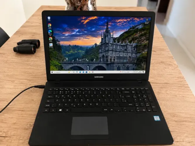 Notebook Samsung i3 + ssd 120gb