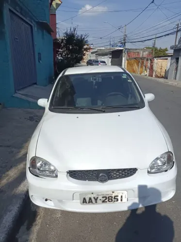 Chevrolet Corsa Sedan Super Milenium 1.0 MPFI 16V 2002