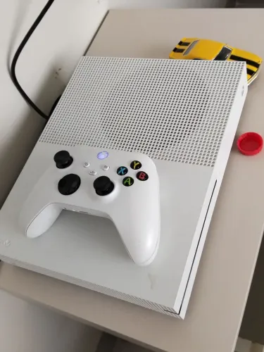 XBOX ONE S