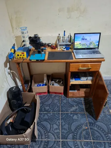 Vendo bancada com ferramentas