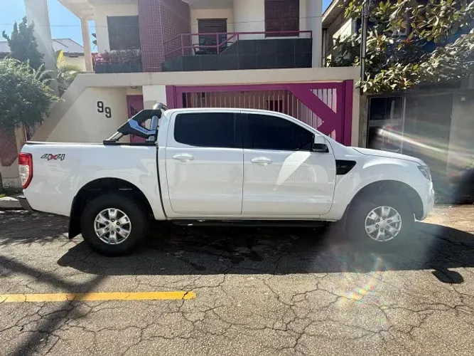 Ford Ranger XLS 3.2 20V 4X4 CD Diesel Aut. 2016