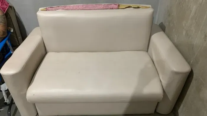 Sofá cama com baú