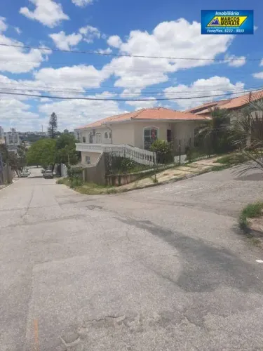 Casa com 4 dormitórios à venda, 200 m² por R$ 1.300.000,00 - Jardim América - Sorocaba/SP