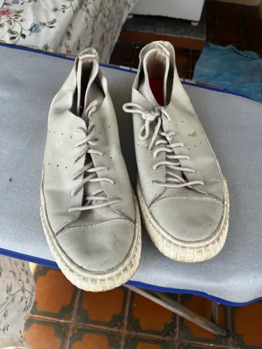 Tênis reserva em excelente estado 44