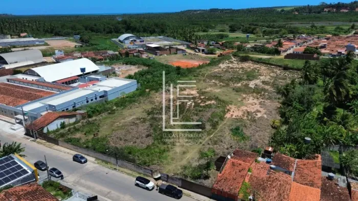 Terreno de 11.000m² em excelente localização no centro de Coruripe - AL