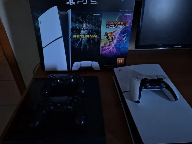 Ps5 Slim 1 Tb com 2 jogos e 1 controle + Ps4 Fat com 2 controles