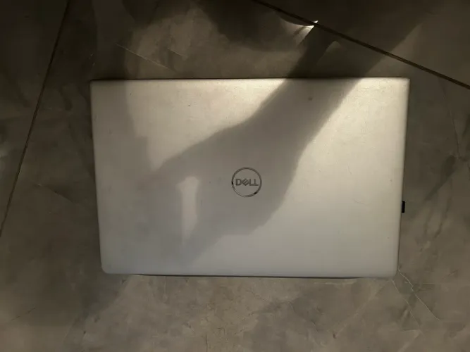 Dell Inspiron 5590 - i7 10th gen