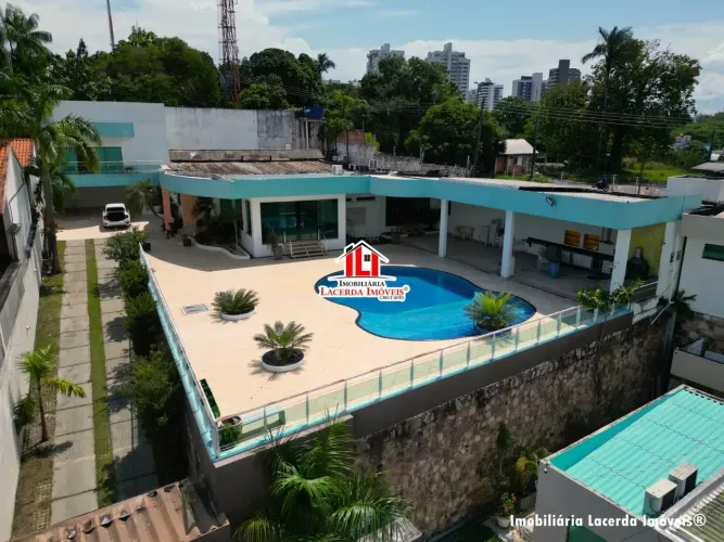 Casa no Jardim Itaoca 6 suítes climatizada 900m² em Adrianópolis - Manaus - AM