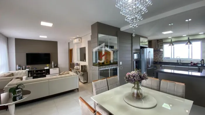 Apartamento mobiliado com 3 suítes no Condomínio Des Arts em Taubaté.