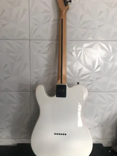 Vendo guitarra telecaster seme nova