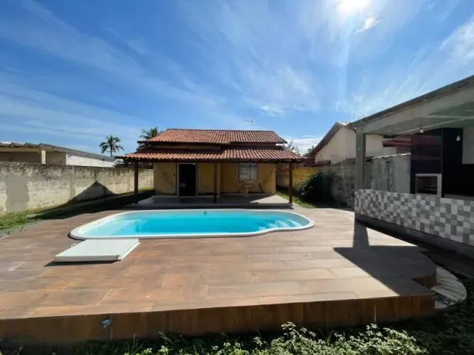 Linda Casa no Boqueirao 100m da Praia