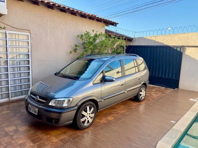 Chevrolet Zafira Eleg.2.0 MPFI Flexpower 8V 5P AUT 2012