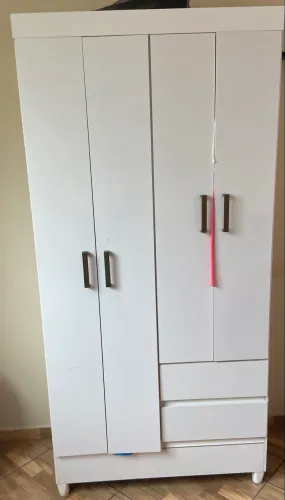 Móveis com pouco tempo de uso