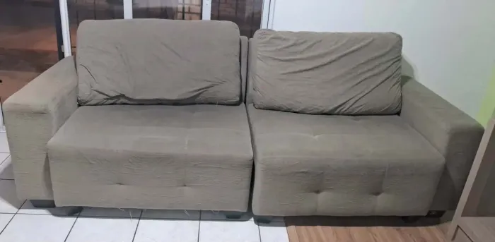 Vendo sofá, entrego sem custo
