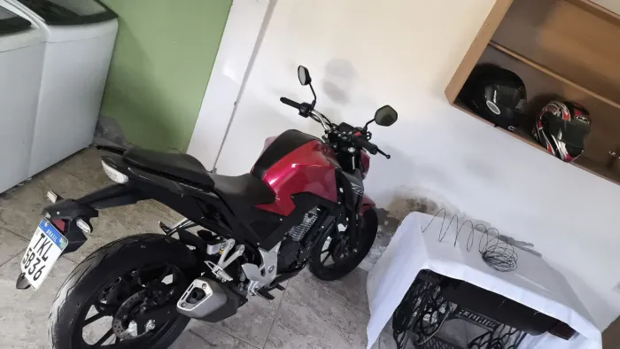 CB300F 2025