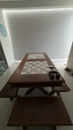 Mesa para área de lazer