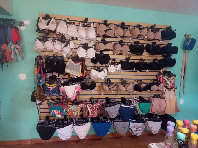 Lote de roupas