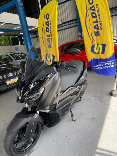 YAMAHA X MAX 250