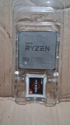 Processador AMD Ryzen 3 2200G, Cooler Wraith Stealth, Cache 6MB, 3.5GHz (3.7GHz Max Turbo)