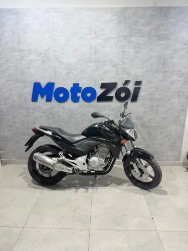 HONDA CB 300R PRETO 2014