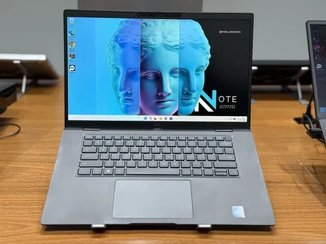 Notebook Dell Latitude UltraBook vPro i5 12th Gen 16GB RAM 512GB SSD Display FHD IPS Recon