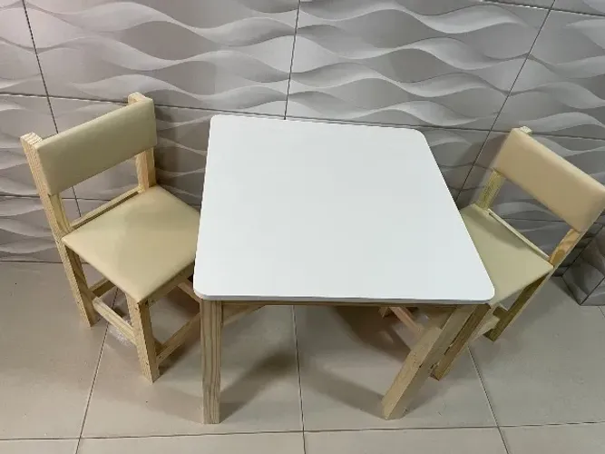 Mesa infantil para crianças até 08 anos