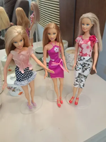 KIT BARBIES Summer Chic... A Blusa rosa Vendida...