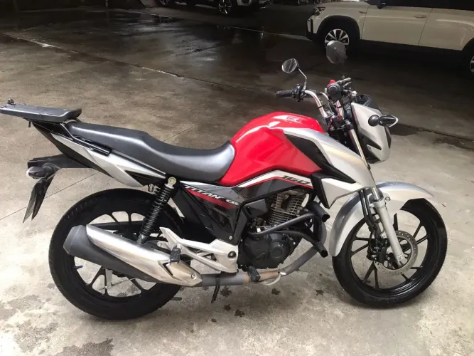 Titan 160