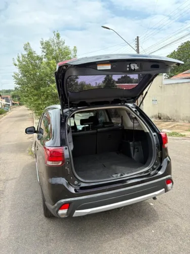 Mitsubishi Outlander Comfort 2.0 16V Aut. 2018