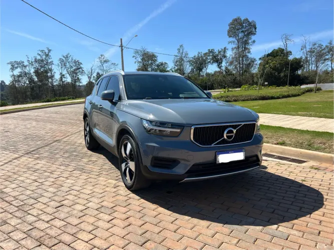 Volvo XC40 XC 40 T-4 Momentum 2.0 190cv FWD 2020