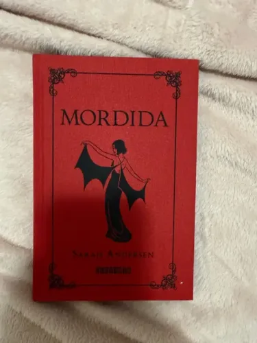 Mordida - Sarah Andersen
