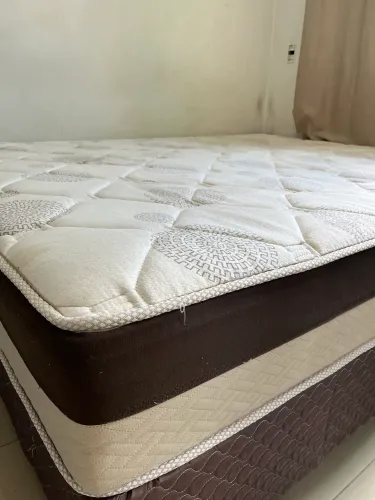Cama QUEEN SIZE