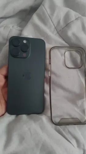 iPhone 15 Pro Max  256 GB 87% saúde de bateria 