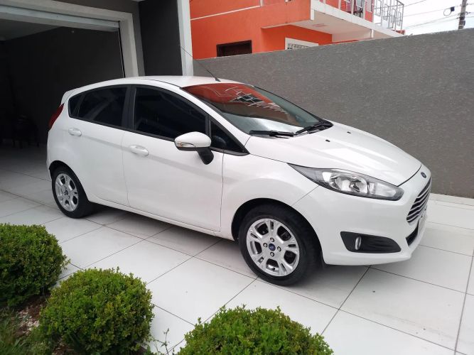Imagem de Ford Fiesta SEL 1.6 16V Flex Mec. 5P 2017