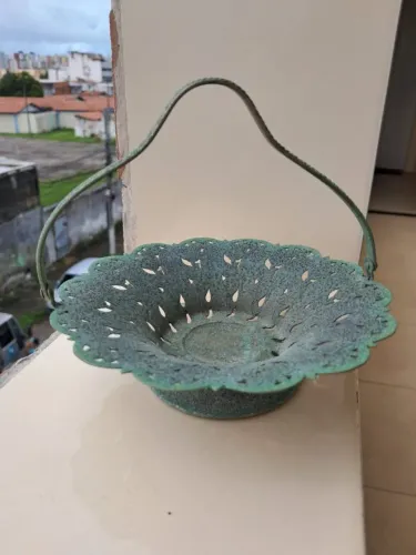 CESTA DE METAL