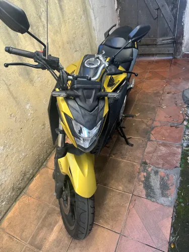Cb 300 f 2023
