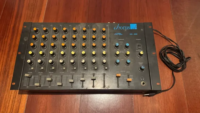 Mesa de Som Chorus MX-800 - 8 Canais Analógica