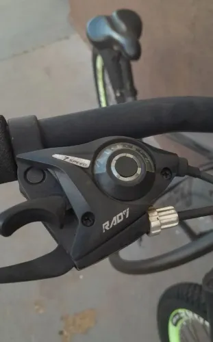 Vendo bicicleta super nova aro 29
